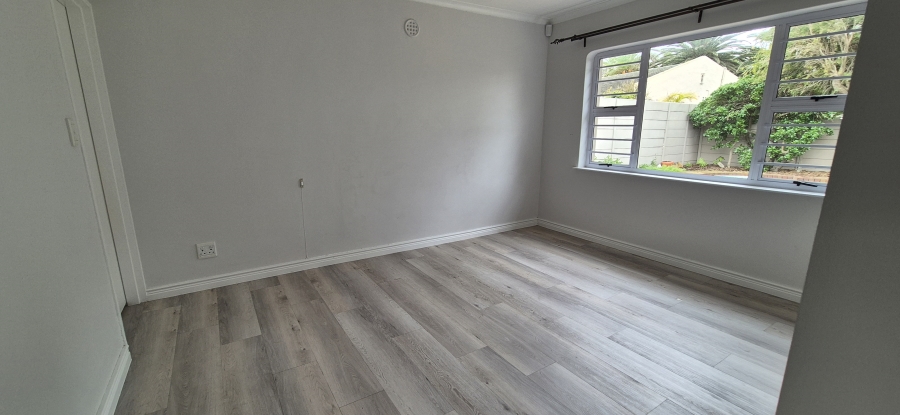 To Let 3 Bedroom Property for Rent in Waves Edge Western Cape